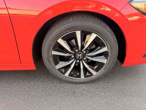 Used 2023 Honda Civic EX image 10