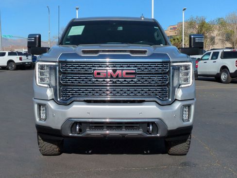 Used 2022 GMC Sierra 3500 Denali image 9