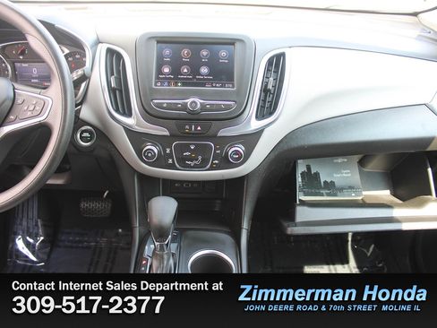 Used 2022 Chevrolet Equinox LT AWD/4WD image 16