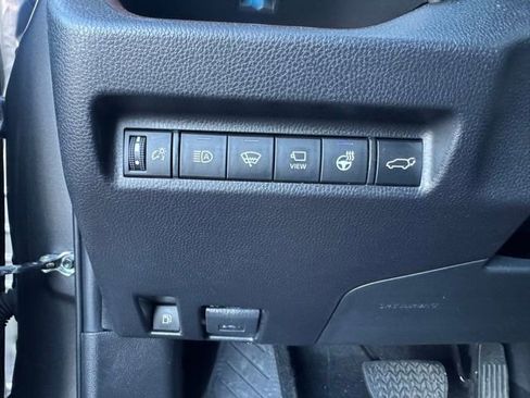 Used 2022 Toyota RAV4 Limited image 21