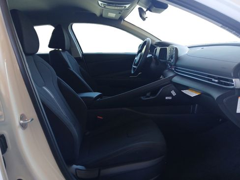 New 2026 Hyundai Elantra Blue image 15