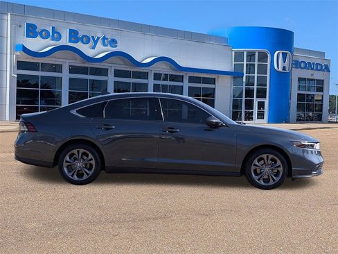 Certified 2024 Honda Accord EX image 6