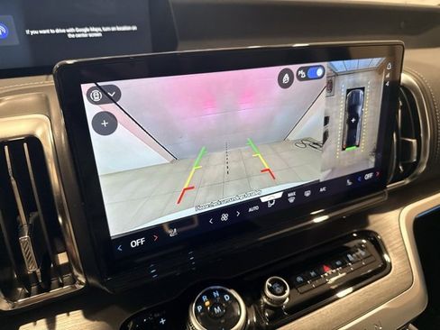 New 2026 Ford Expedition Platinum image 52