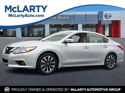 Used 2016 Nissan Altima 2.5 SV w/ Convenience Package