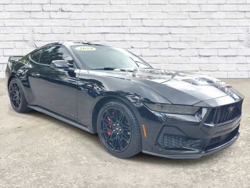 Used 2024 Ford Mustang GT Premium w/ GT Performance Package RWD image 5