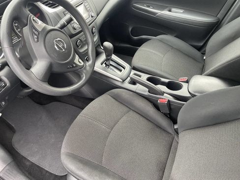 Used 2018 Nissan Sentra S image 4