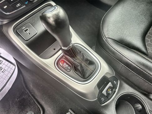 Certified 2020 Jeep Compass Latitude image 20