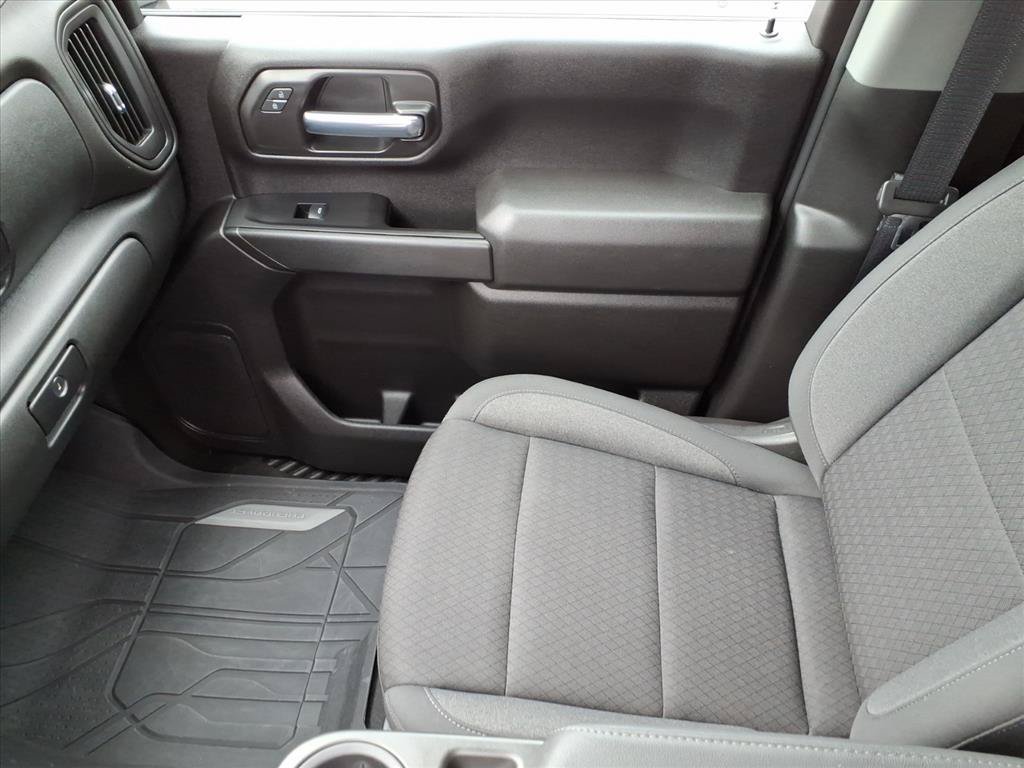 Used 2024 Chevrolet Silverado 2500 Custom w/ Custom Value Package AWD/4WD image 34