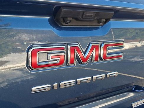Used 2024 GMC Sierra 1500 Elevation image 19