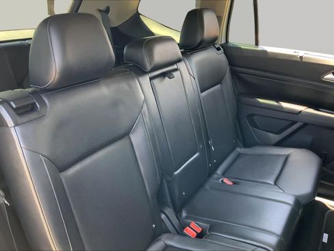 Used 2018 Volkswagen Atlas SEL AWD/4WD image 18