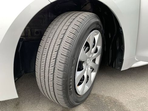 Used 2024 Toyota Corolla LE image 11