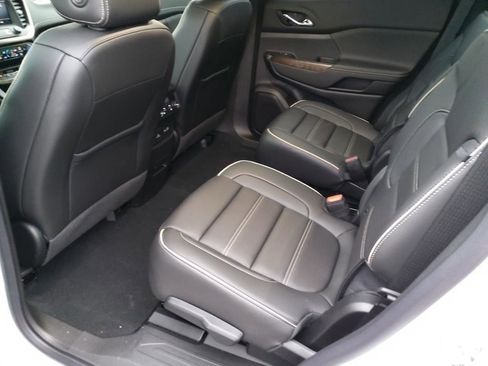 Certified 2023 GMC Acadia Denali w/ Denali Ultimate Package image 21