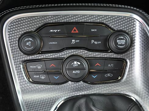 Used 2016 Dodge Challenger SRT Hellcat image 37