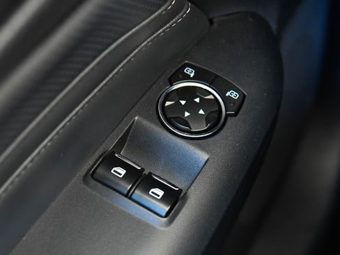 Used 2024 Ford Mustang GT Premium image 33