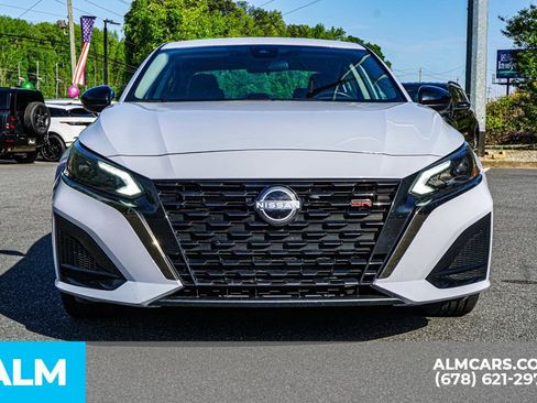 Used 2025 Nissan Altima 2.5 SR image 10