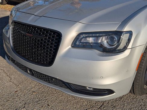 Used 2023 Chrysler 300 S w/ Comfort Group image 4