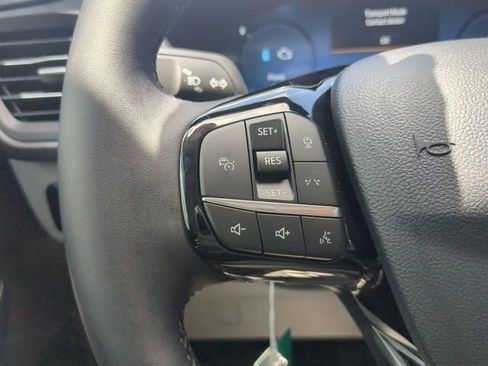 Used 2025 Ford Escape SE w/ PHEV Premium Package image 27