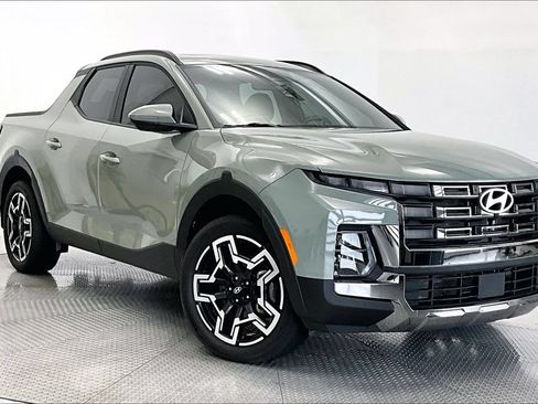 Certified 2025 Hyundai Santa Cruz Limited AWD/4WD image 11
