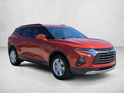 Used 2022 Chevrolet Blazer LT FWD image 3