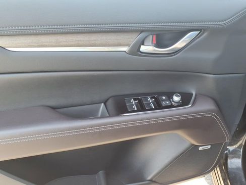 Certified 2025 MAZDA CX-5 Signature image 11