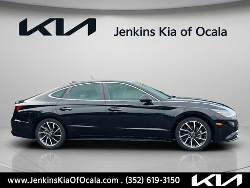 Used 2023 Hyundai Sonata Limited FWD image 2