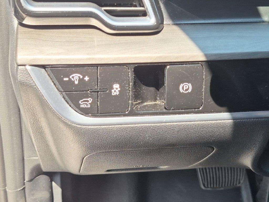 Used 2025 Kia Sportage X-Line w/ Premium Package AWD/4WD image 22