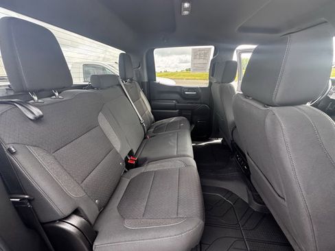 Used 2022 Chevrolet Silverado 1500 LT image 9