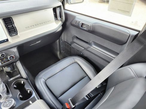 New 2025 Ford Bronco Outer Banks w/ Sasquatch Package image 15