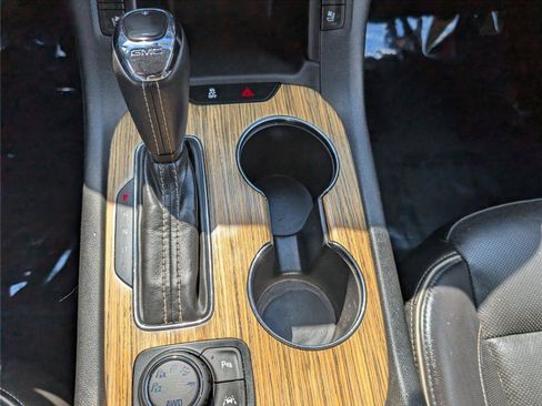 Used 2018 GMC Acadia Denali AWD/4WD image 27