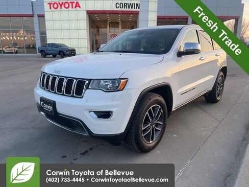 Used 2019 Jeep Grand Cherokee Limited w/ Trailer Tow Group IV image 8