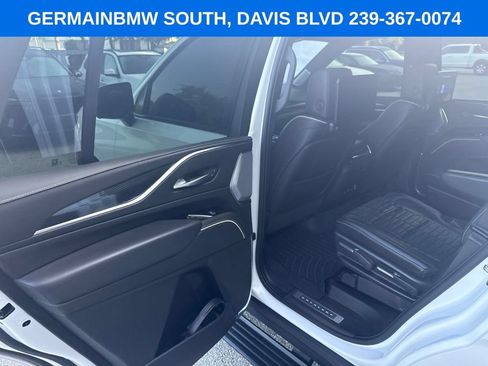 Used 2022 Cadillac Escalade Sport Platinum AWD/4WD image 32