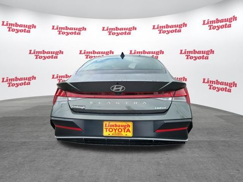 Used 2025 Hyundai Elantra Limited FWD image 27