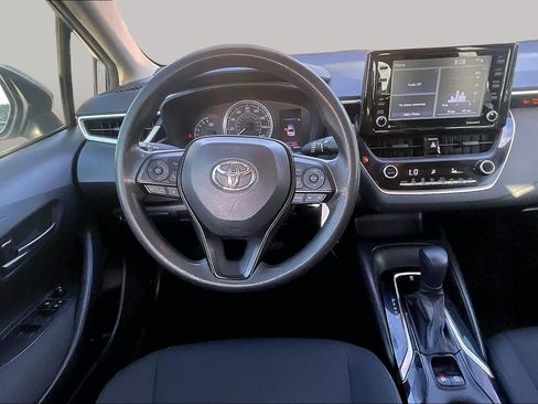 Used 2022 Toyota Corolla LE FWD image 11
