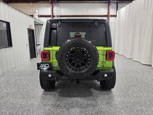 Used 2018 Jeep Wrangler Unlimited Sport S AWD/4WD image 9