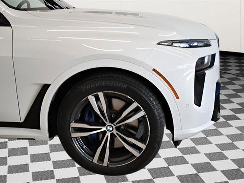 Used 2024 BMW X7 M60i w/ Executive Package image 13