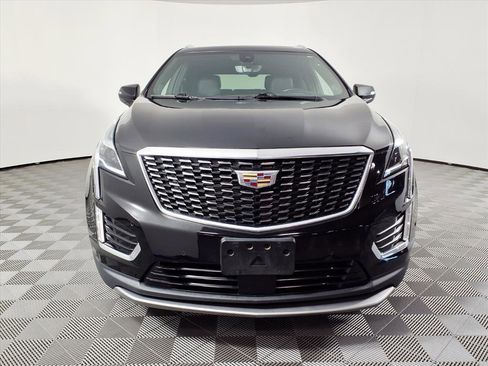 Certified 2022 Cadillac XT5 Premium Luxury w/ Technology Package image 2