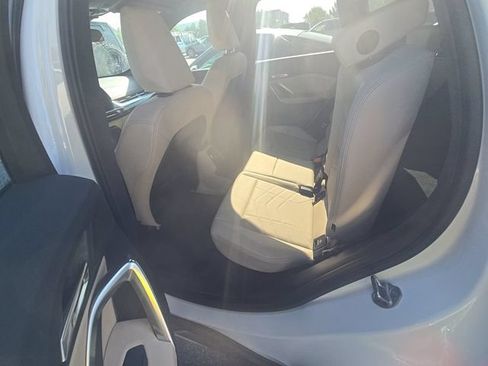 Used 2024 BMW X1 xDrive28i AWD/4WD image 6