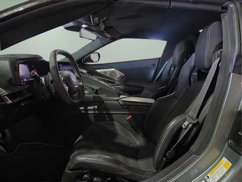 Used 2022 Chevrolet Corvette Stingray Premium Conv w/ Z51 Performance Package RWD image 20