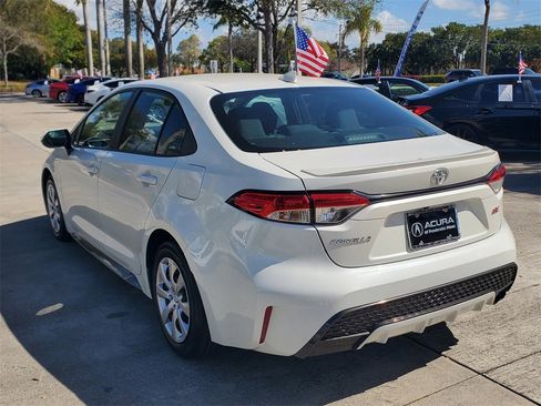 Used 2021 Toyota Corolla SE image 5