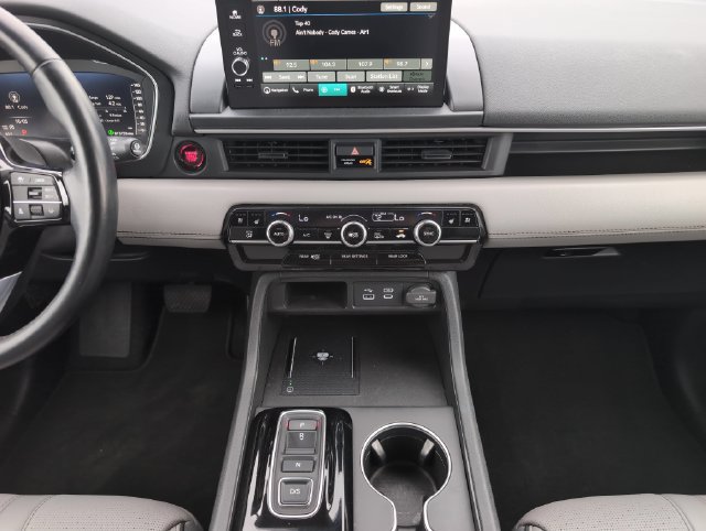 Certified 2025 Honda Pilot Elite image 25