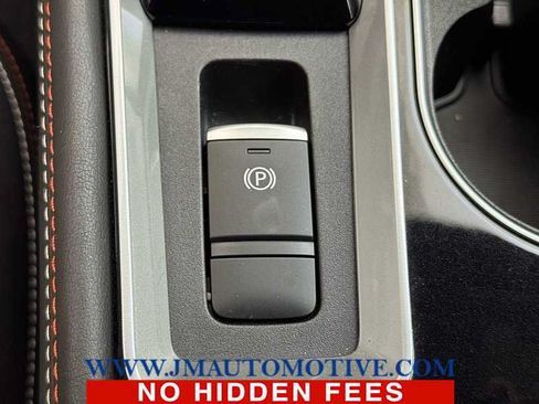 Used 2024 Nissan Altima 2.5 SR w/ SR Premium Package AWD/4WD image 32