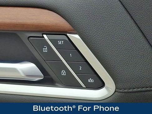 Used 2024 Chevrolet Silverado 2500 High Country image 17