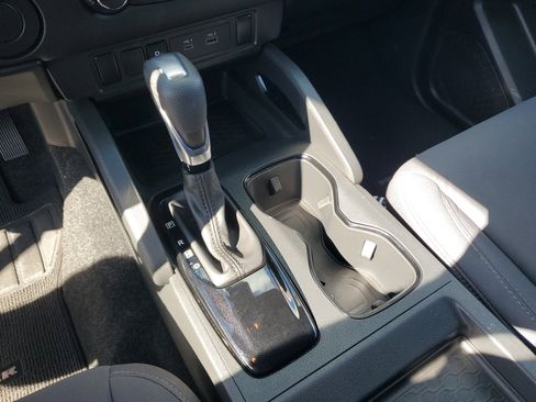 Certified 2023 Nissan Frontier SV w/ Midnight Edition Package image 22