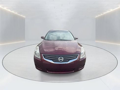 Used 2010 Nissan Altima 2.5 S w/ Convenience Pkg FWD image 2