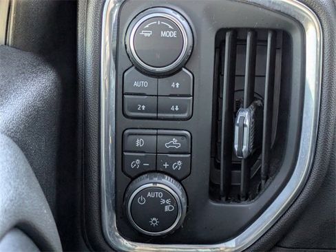 Used 2021 Chevrolet Silverado 1500 RST w/ LPO, Blackout Package image 27