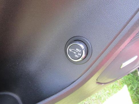 Used 2019 Chevrolet Blazer RS image 27