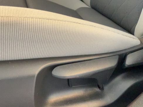 Used 2026 Toyota Corolla LE FWD image 21
