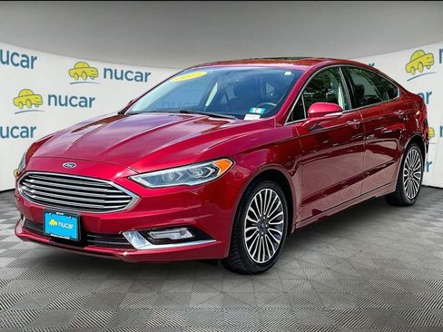 Used 2017 Ford Fusion SE w/ Fusion SE Technology Package AWD/4WD image 3