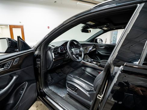 Used 2020 Audi Q8 Premium w/ Black Optic Package image 34