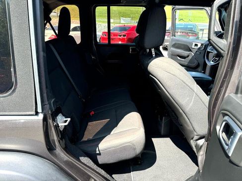 Used 2020 Jeep Wrangler Unlimited Rubicon image 15